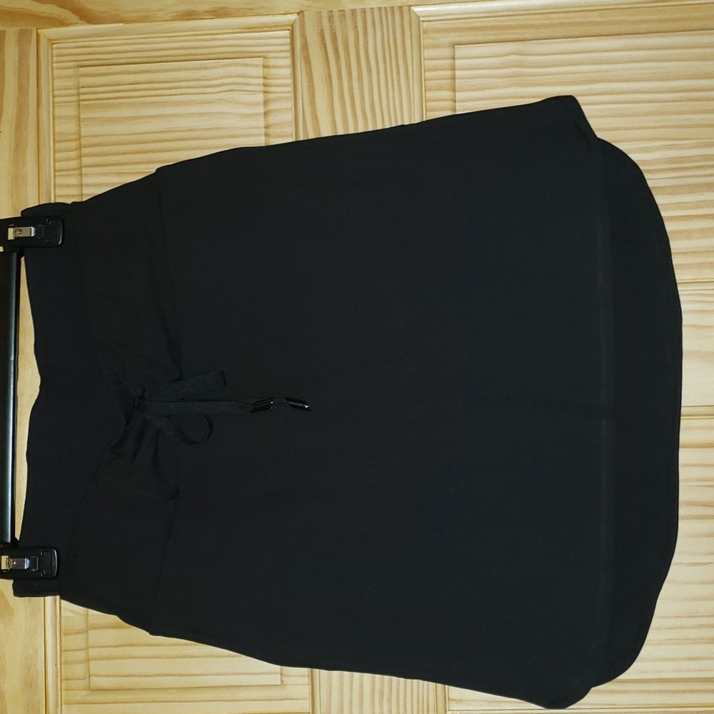 Alexo Athletica Tuck and Carry Skirt